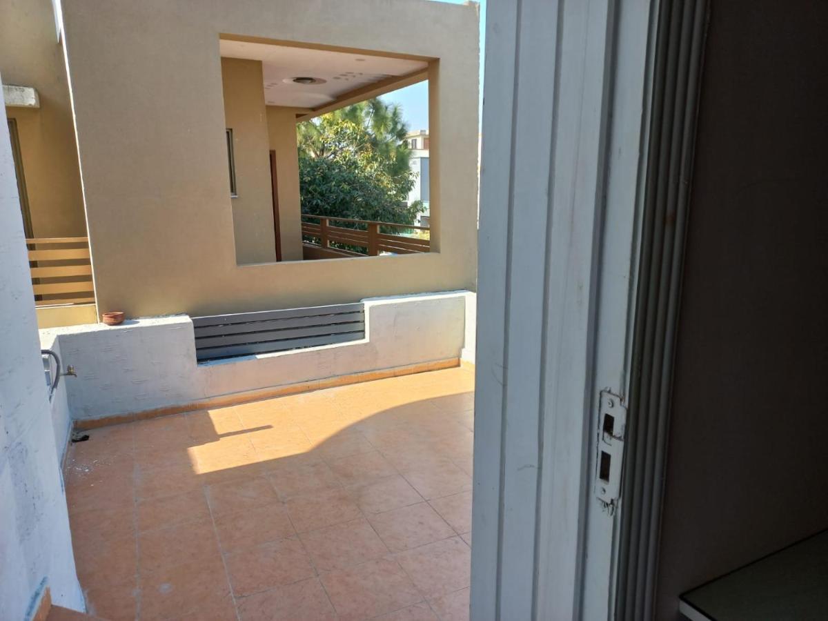 White House Residencia Hotel Rawalpindi Exterior photo