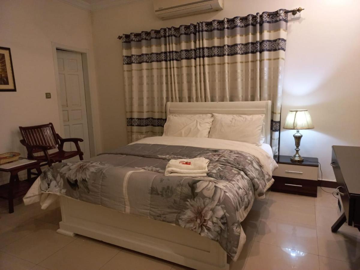 White House Residencia Hotel Rawalpindi Exterior photo
